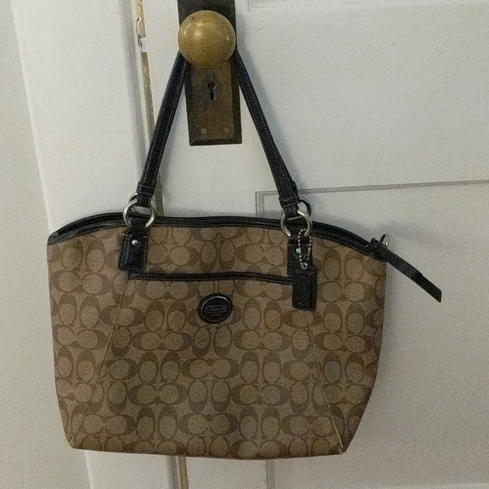 EUC Coach Purse